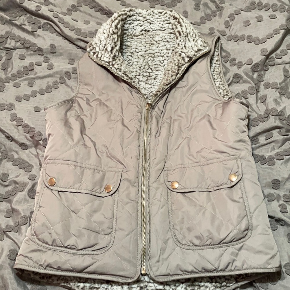Reservable vest amazing condition